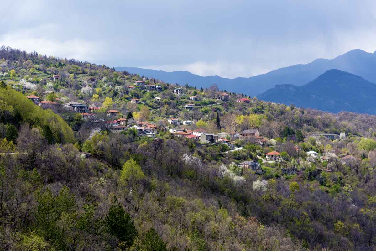 Ταξίδι στην Ήπειρο: Το χωριό Βούρμπιανη που αξίζει να επισκεφθείς (φώτο)