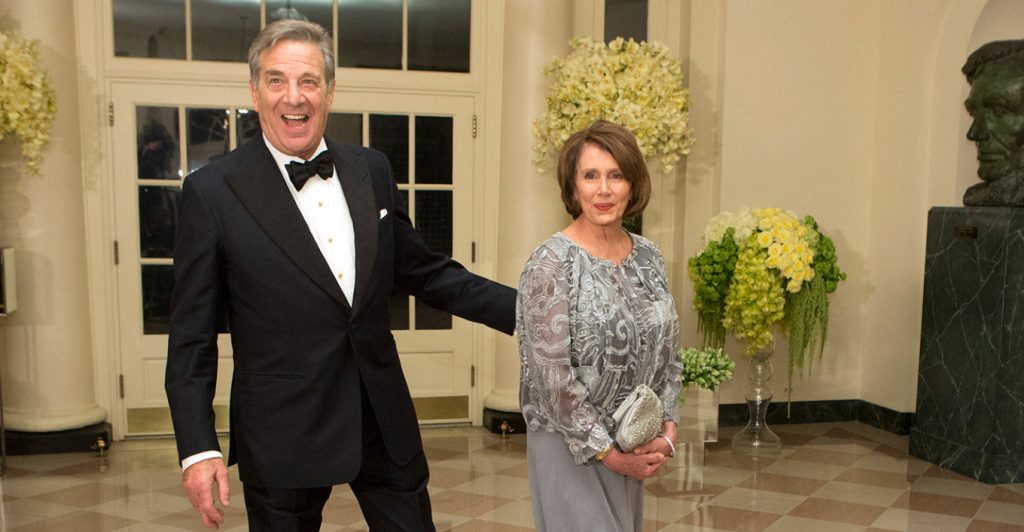 Χειρουργική επέμβαση στον εγκέφαλο θα κάνει ο σύζυγος της Νάνσι Πελόζι μετά την επίθεση που δέχτηκε με σφυρί