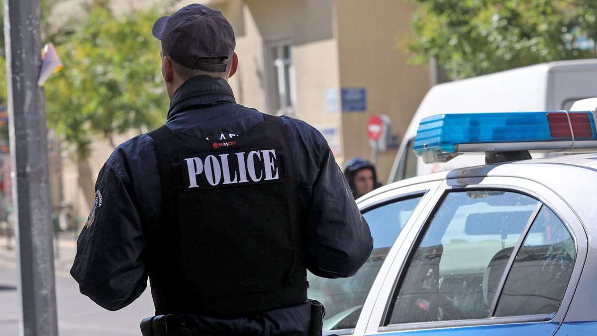 Θανατηφόρο τροχαίο στη Θεσσαλονίκη: Νεκρός αστυνομικός στον Εύοσμο – Χτύπησε στο κεφάλι
