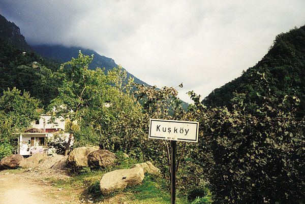 Μέρη στον κόσμο που συνεννοούνται με… σφυρίγματα!