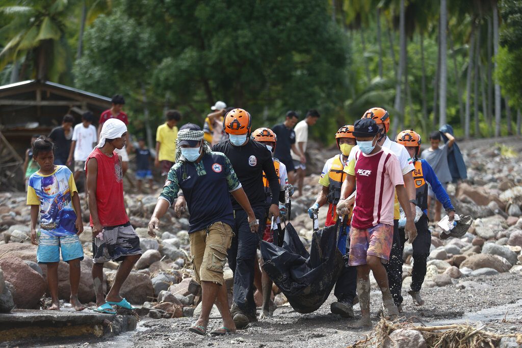 Φιλιππίνες: Ο απολογισμός των θυμάτων της καταιγίδας Νάλγκε φθάνει τους 98 νεκρούς