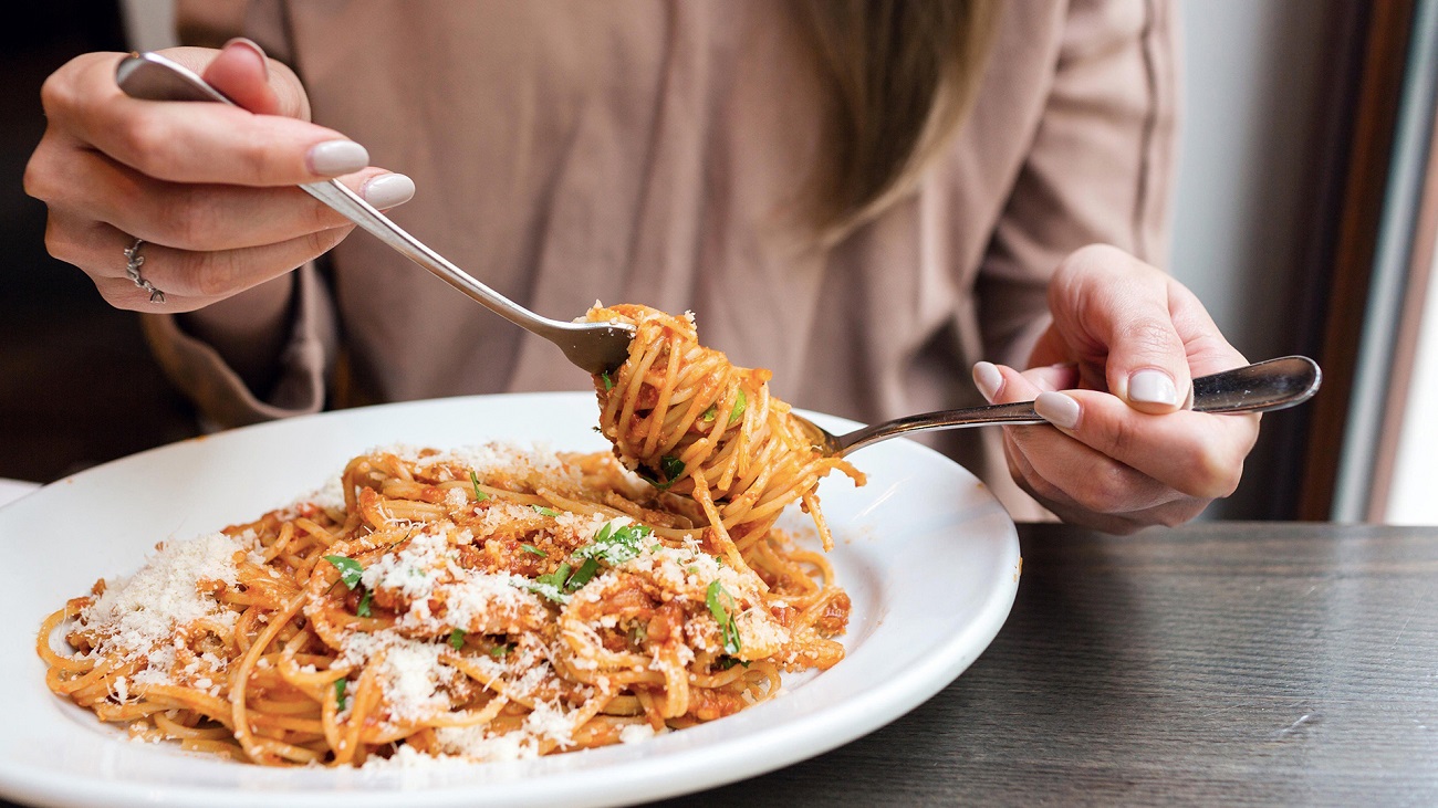 Μαγειρεύοντας στην εποχή των social media – Απλές και οικονομικές συμβουλές (βίντεο)