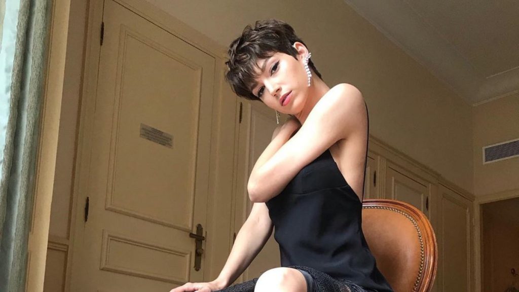 Ο.Κορμπερό: Η «Τόκιο» από το «La Casa de Papel» έχει βρει τον τρόπο να «μαγνητίζει» τα βλέμματα όλων (φώτο)