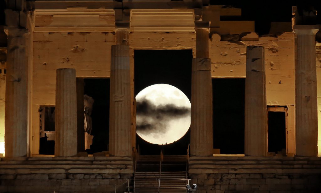 Πανσέληνος Νοεμβρίου: Πότε πέφτει το «Φεγγάρι του Κάστορα» που θα συνδυαστεί με σπάνιο αστρονομικό φαινόμενο