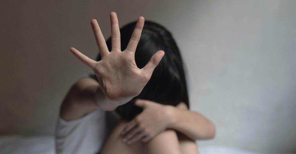 Βιασμός 12χρονης: Προσήλθαν αυτοβούλως στη ΓΑΔΑ δύο ακόμα άνδρες που μιλούσαν με το προφίλ της ανήλικης