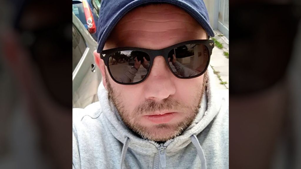 Παλαιό Φάληρο: Και τρίτη γυναίκα καταγγέλλει τον βιαστή με τα τατουάζ – «Θα τον αναγνώριζα ανάμεσα σε χιλιάδες»