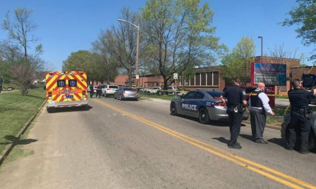 ΗΠΑ: Έφηβος επιτέθηκε σε συμμαθητή του με μαχαίρι – Σκληρές εικόνες