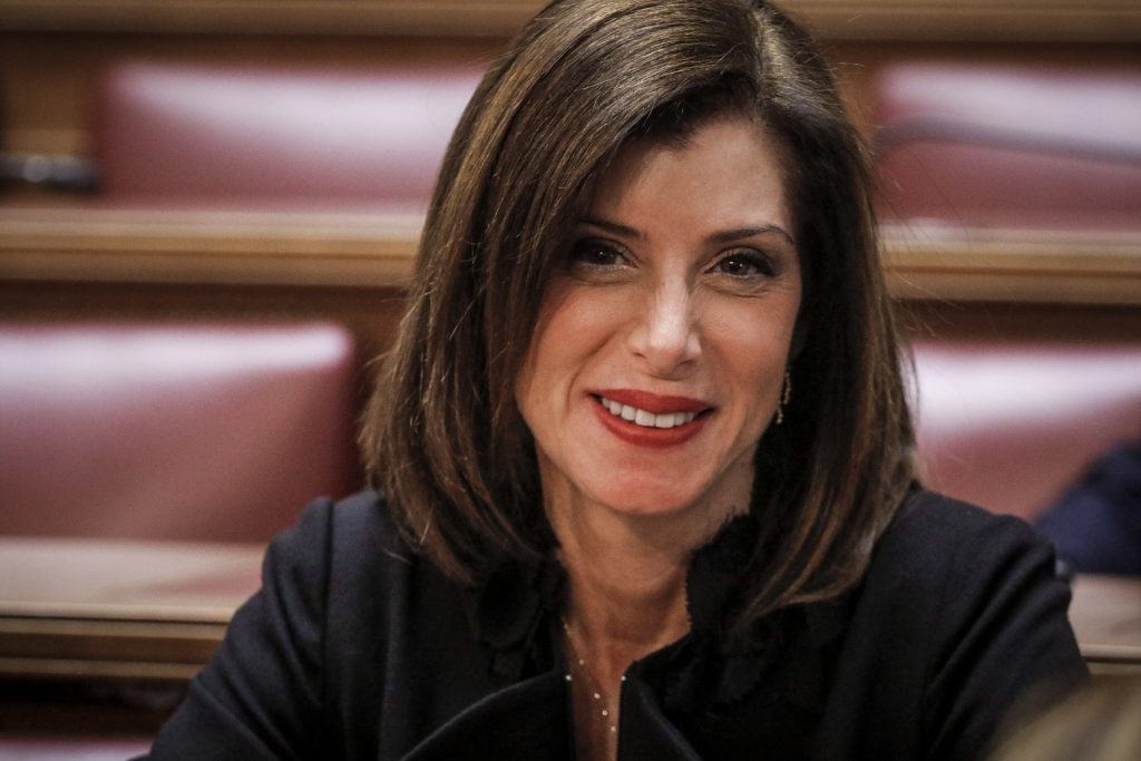 Η Άννα-Μισέλ Ασημακοπούλου στις στοές της Χεζμπολάχ με κράνος και… τσάντα CHANEL (φωτό)