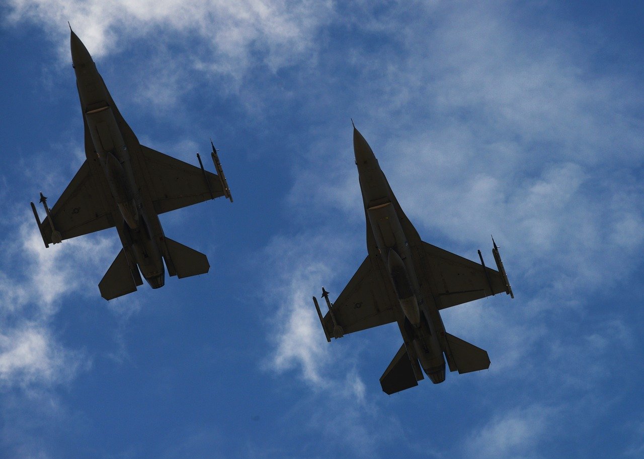 Διέλευση F-16 και Rafale σήμερα στις 12:00 πάνω από το Τατόι