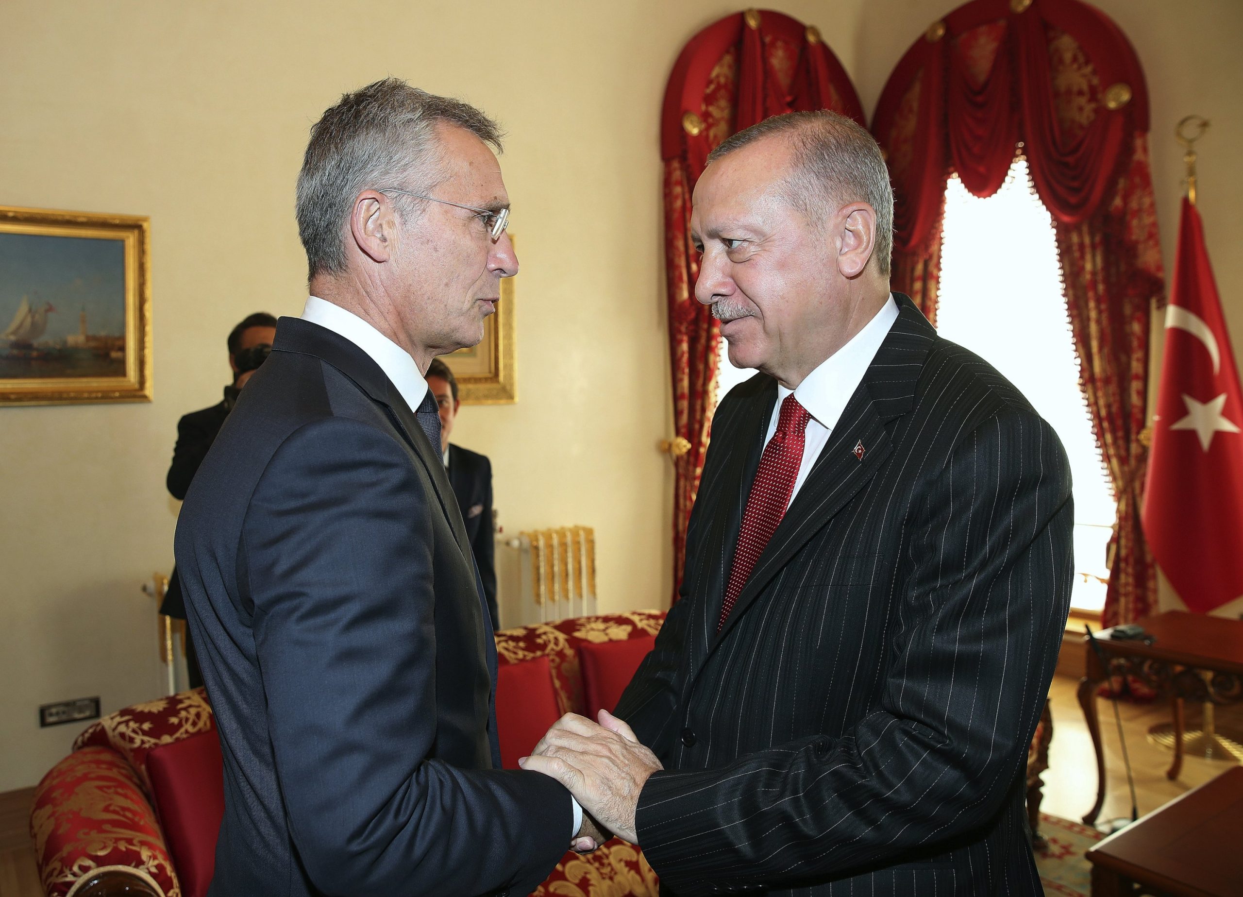 Συνάντηση του  φιλότουρκου γ.γ. του ΝΑΤΟ με τον Ερντογάν στην Κωνσταντινούπολη