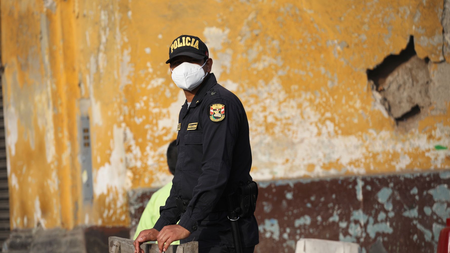 Περού: Πήγαν διακοπές, την στραγγάλισε και την έθαψε – Συνελήφθη στην Αγγλία