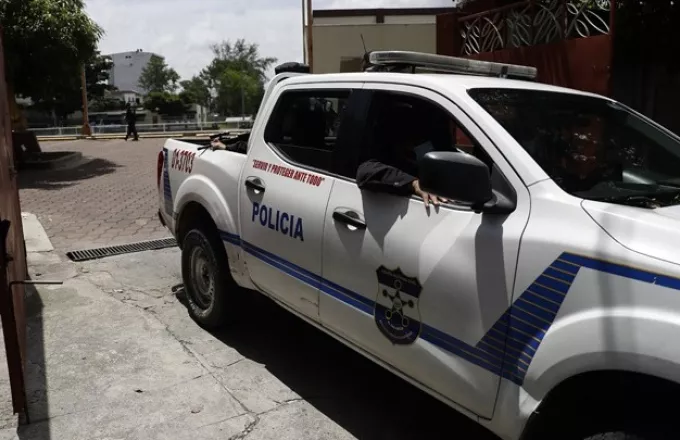«Πόλεμος κατά των συμμοριών» στο Ελ Σαλβαδόρ: Οι αρχές καταστρέφουν επιτύμβιες πλάκες «μαρέρος»