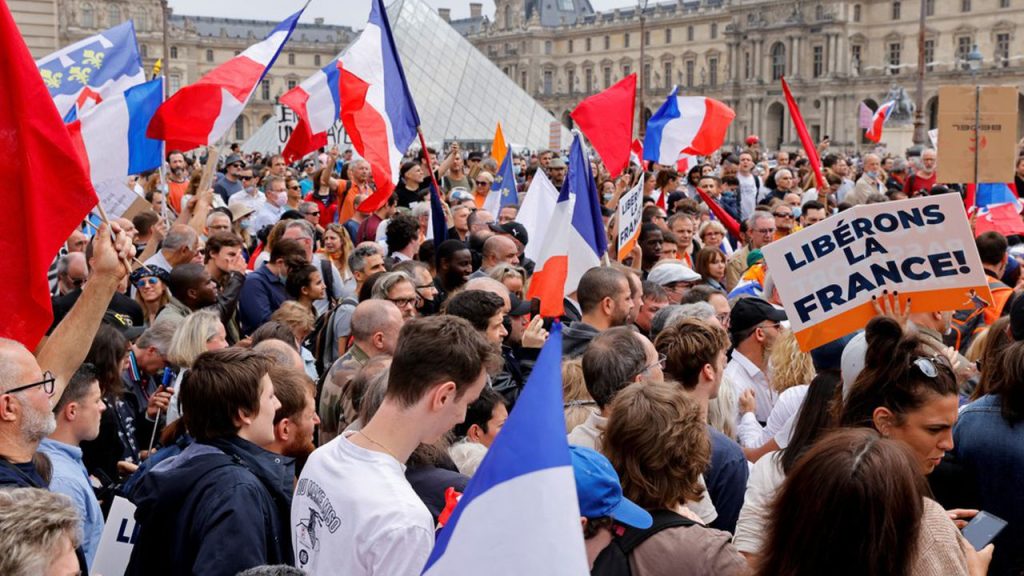 Κάτι αλλάζει στην ΕΕ: Όλοι θέλουν να απεμπλακούν από την Ουκρανία και περιμένουν τις αμερικανικές ενδιάμεσες εκλογές