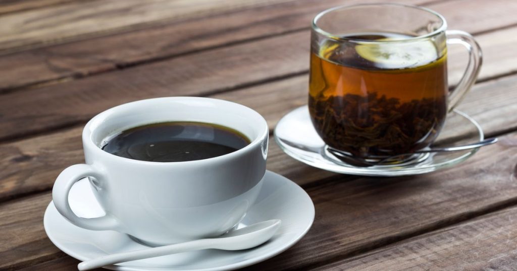 Πράσινο τσάι ή καφές: Πόση καφεΐνη έχει το καθένα – Ποιο ρόφημα είναι καλύτερο για την υγεία