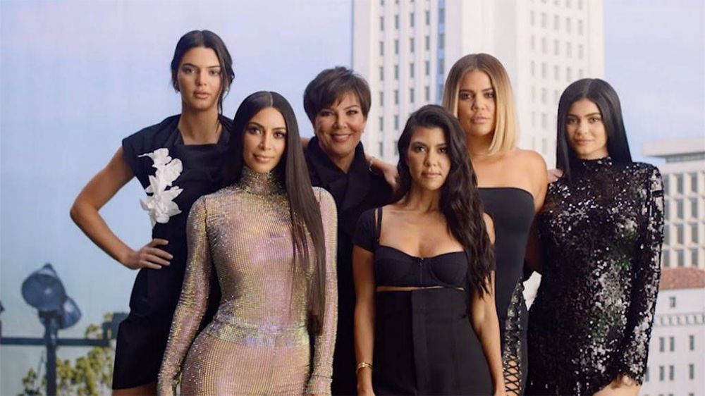 Η σκληρή αλήθεια: Πώς θα ήταν οι αδερφές Kardashian χωρίς τις αισθητικές παρεμβάσεις;