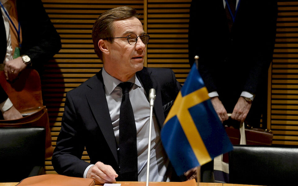 Η Σουηδία αλλάζει τη στάση της προς τους Κούρδους του YPG για χάρη της Τουρκίας