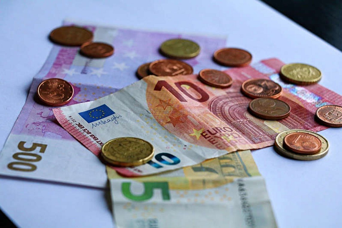 «Έρχονται» αυξήσεις στις συντάξεις: Ποιοι θα δουν διαφορά και ποιοι δεν θα λάβουν ούτε… ευρώ