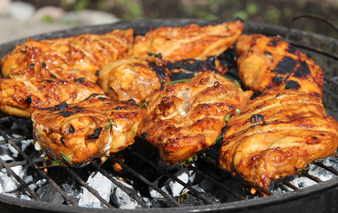 Συνέβη κι αυτό: Έφαγε σε ψησταριά στην Άρτα και επέστρεψε για να… κλέψει το ποσό που είχε πληρώσει