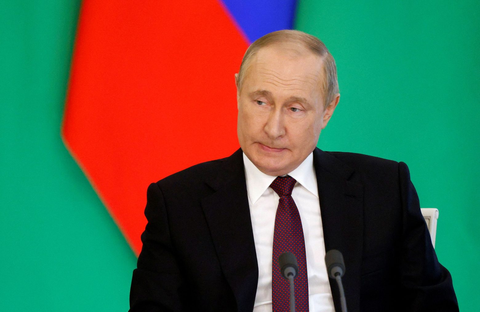 Β.Πούτιν: «Δεν χρειάζεται να επιτεθείς στις μεγάλες πόλεις για να νικήσεις»