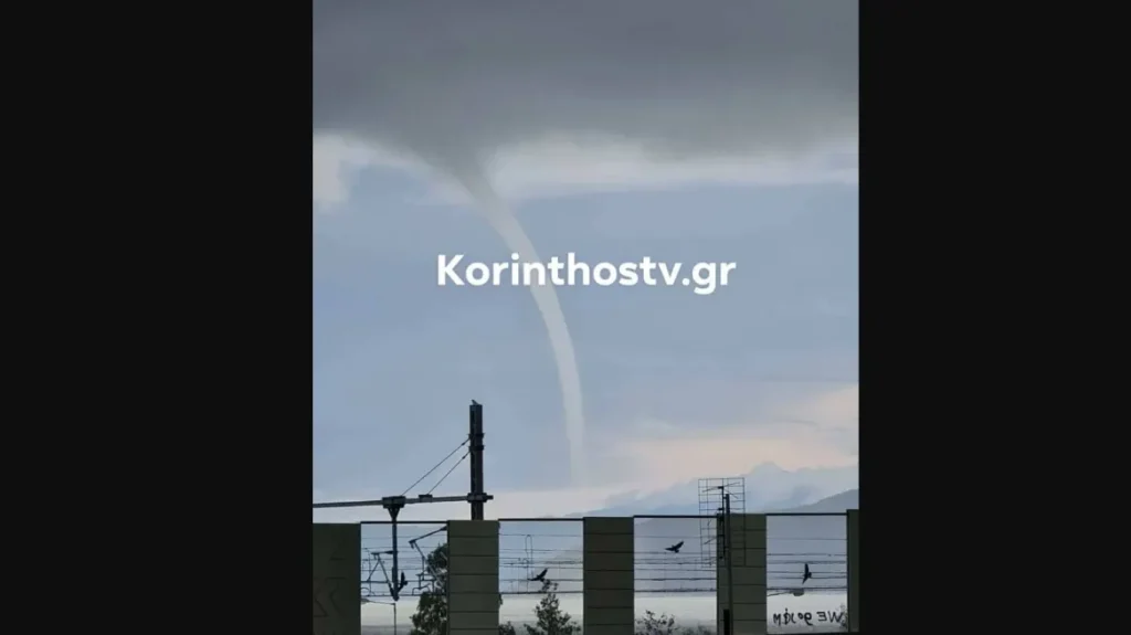 Σαρωνικός: Η κακοκαιρία Eva προκάλεσε υδροστρόβιλο στα Ίσθμια (βίντεο)