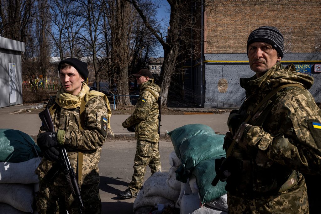 Η «πείνα» του ουκρανικού Στρατού: Ήθελαν να κοροϊδέψουν αλλά δεν πιστεύουν στα μάτια τους με την ποιότητα της ρωσικής μερίδας (βίντεο)