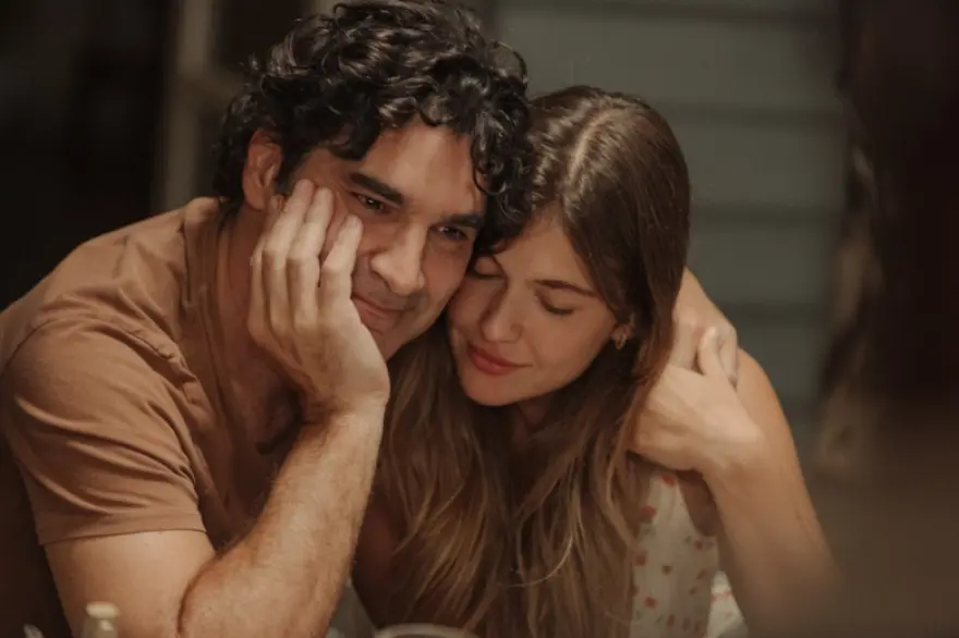 Το «Maestro» του Χριστόφορου Παπακαλιάτη «πάει» Netflix – Η πρώτη ελληνική σειρά που μπαίνει στην πλατφόρμα