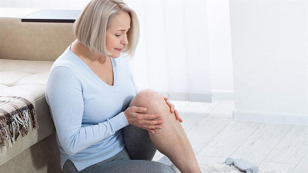 Ποιες γυναίκες κινδυνεύουν από οστεοπόρωση μετά την εμμηνόπαυση