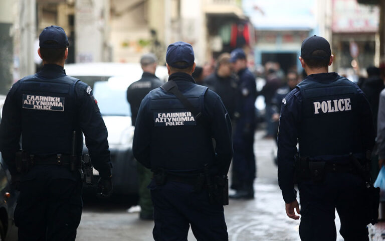 Θεσσαλονίκη: Nεαρό ζευγάρι έπεσε θύμα ξυλοδαρμού στα Λαδάδικα από ομάδα δέκα ατόμων