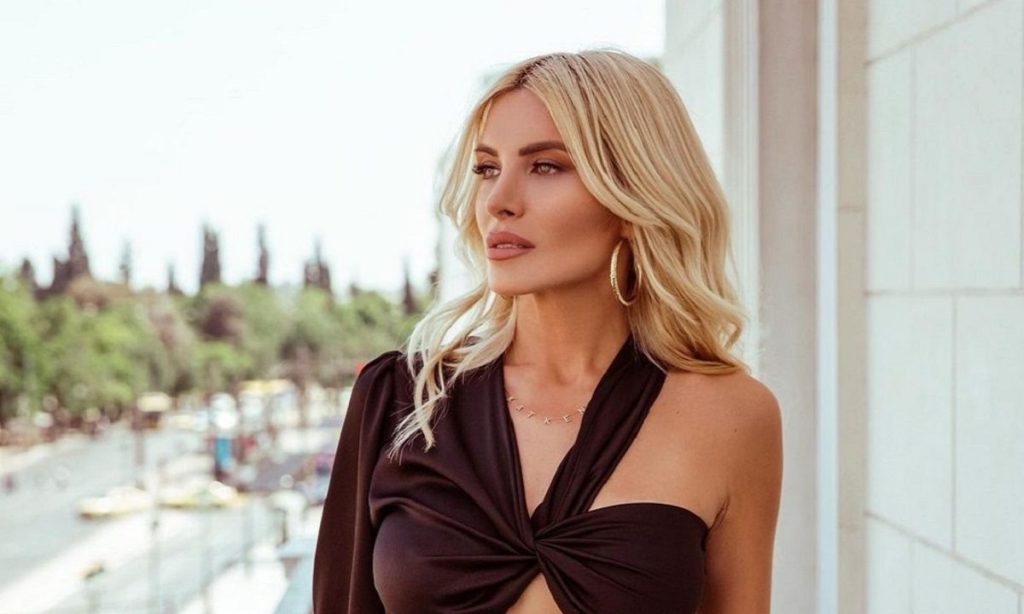 Οι… αποκαλύψεις της Κατερίνας Καινούργιου: «Με παντρεμένους και με υπερήλικες δεν τα φτιάχνω»