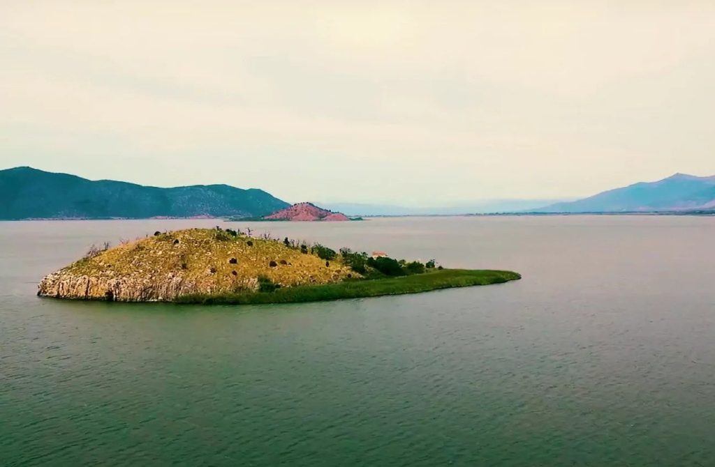 Βιδρονήσι: Το μαγευτικό νησί που δεν βρίσκεται στη… θάλασσα (φωτό-βίντεο)