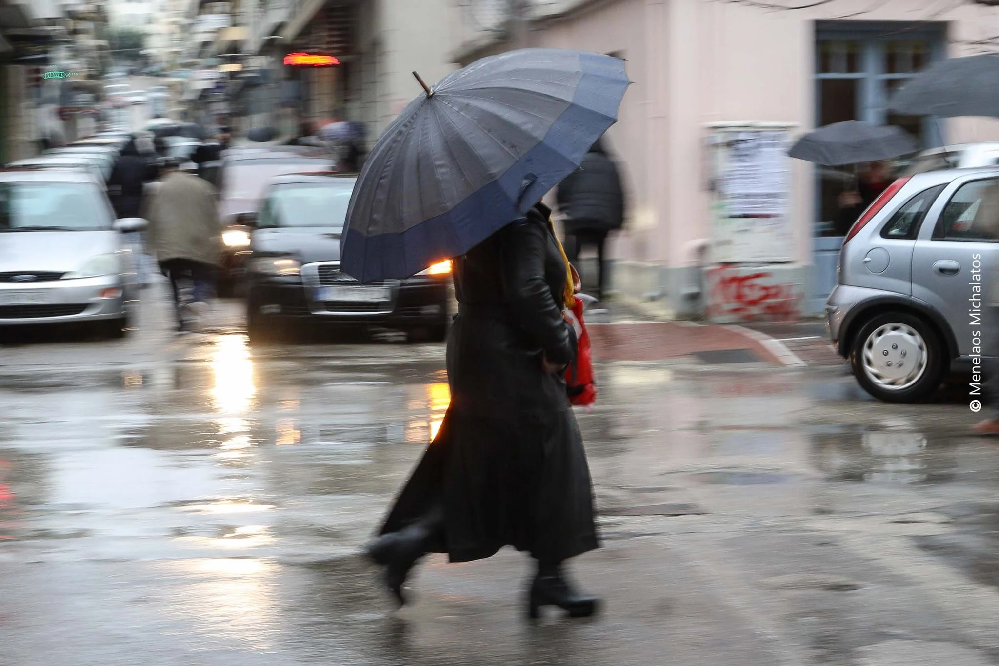 Καιρός: Βροχές, καταιγίδες και δυνατοί άνεμοι σήμερα – Αναλυτική πρόγνωση