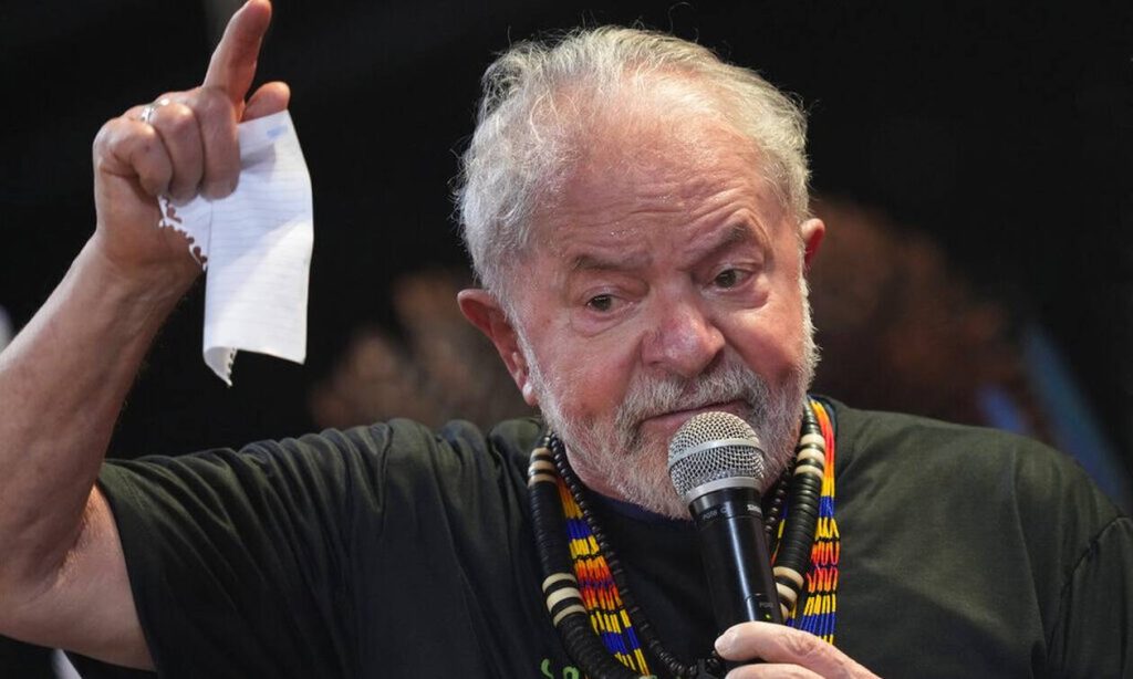 Βραζιλία: Ο πρόεδρος Λ.Λούλα ξέσπασε σε κλάματα