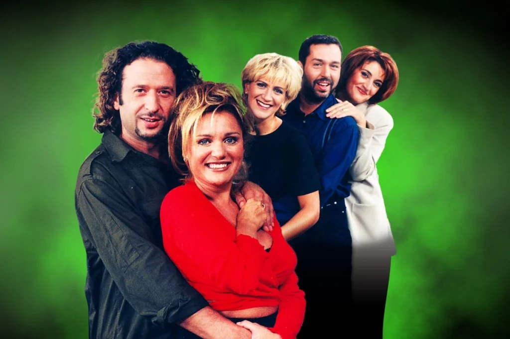 Πέρασαν τα χρόνια: Δείτε πώς είναι σήμερα οι ηθοποιοί της σειράς «Τα Εγκλήματα» (φωτό)