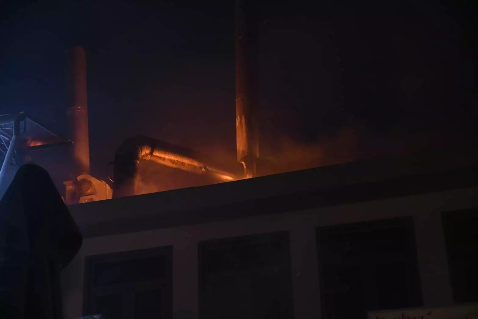 Φωτιά σε ψητοπωλείο στη Λάρισα