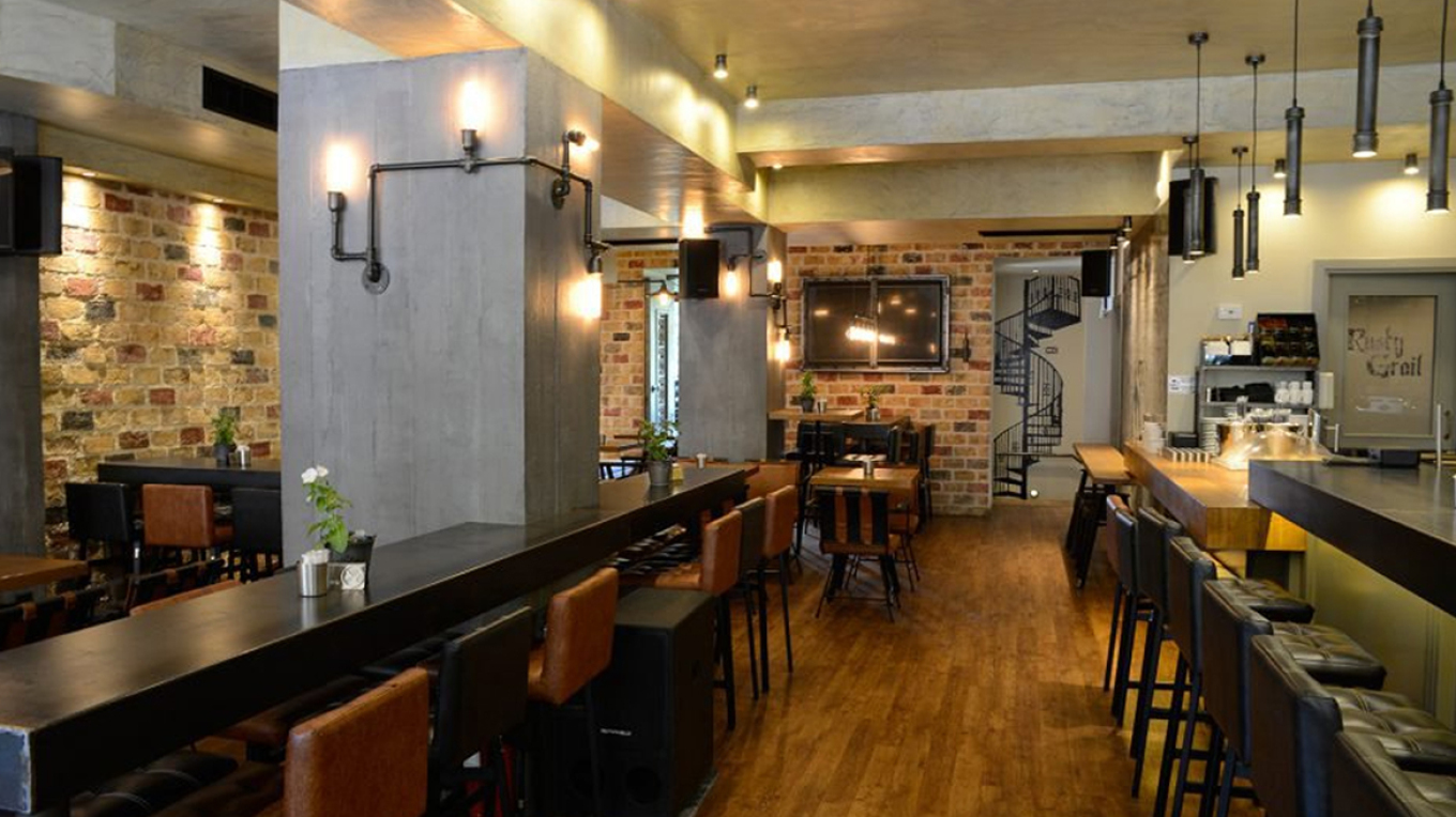 Προσπαθεί να τα… γυρίσει η καφετέρια στη Νέα Σμύρνη – Θέλει να οργανώσει πάρτι μόνο για ηλικιωμένους