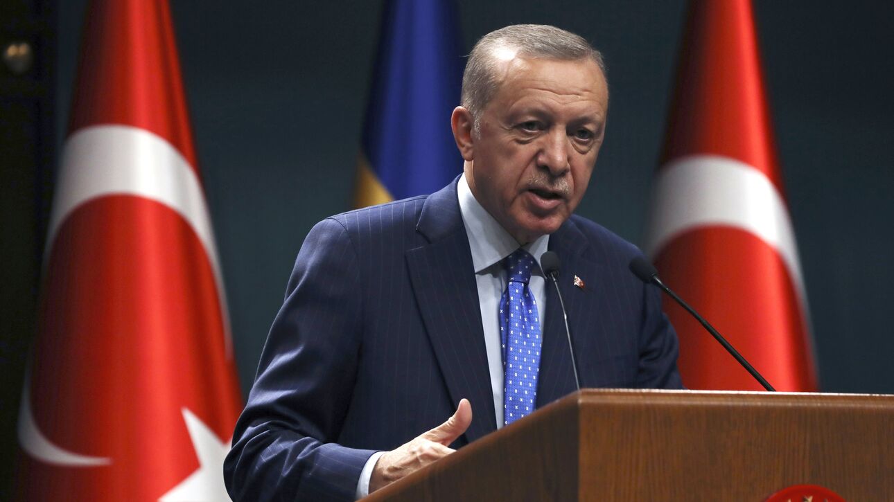 Ρ.Τ. Ερντογάν για την έκρηξη στην Κωνσταντινούπολη: «Ύπουλη επίθεση με οσμή τρομοκρατίας»