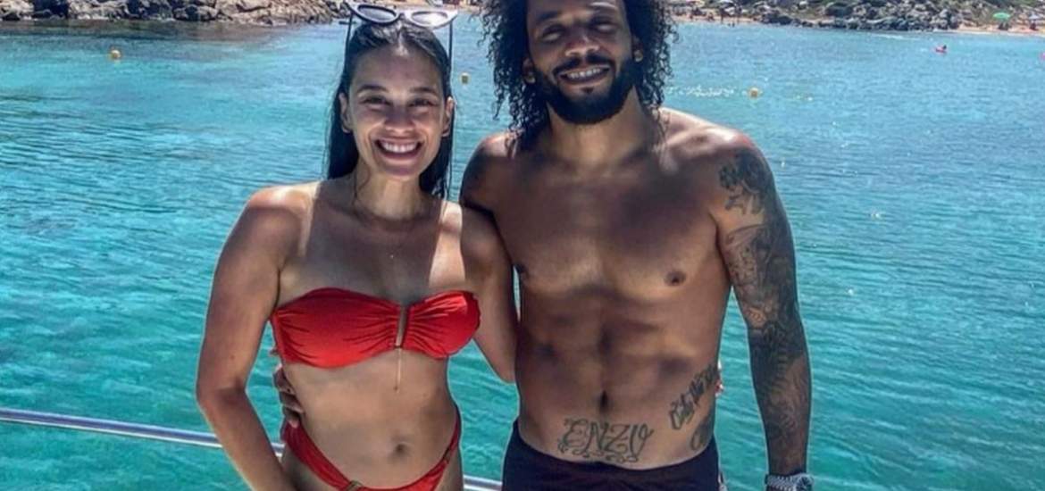 Κλαρίς Άλβες: Η σύζυγος του Μαρσέλο απολαμβάνει τις ελληνικές θάλασσες στην «καρδιά» του χειμώνα (φωτο)