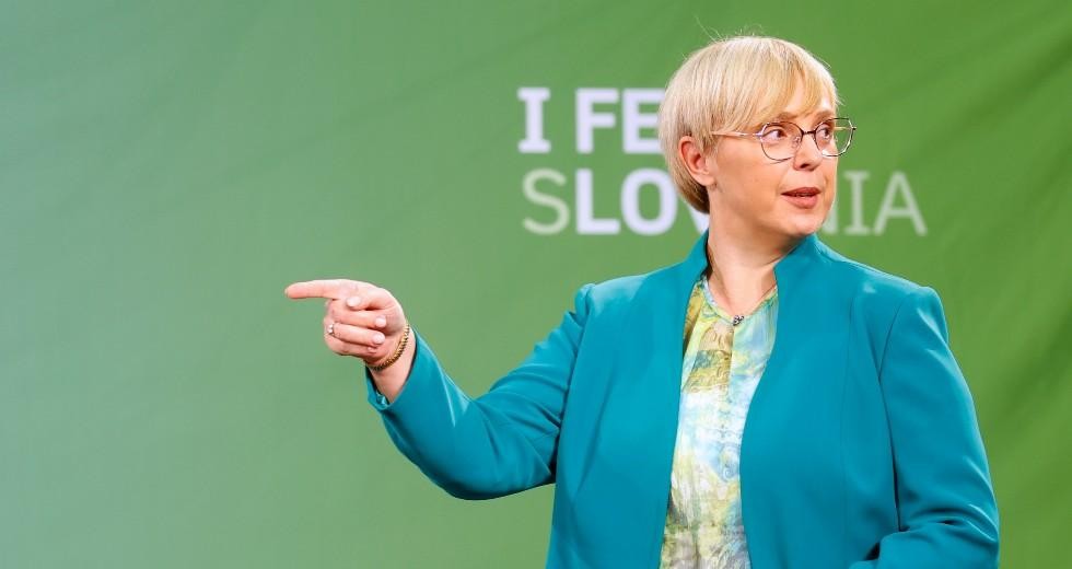 Σλοβενία: Η Νατάσα Πιρτς Μούσαρ έγινε η πρώτη γυναίκα πρόεδρος της χώρας – Ήταν δικηγόρος της Μελάνια Τραμπ