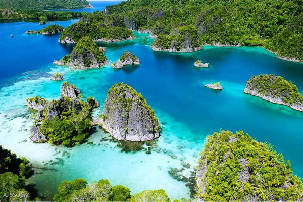 Raja Ampat: Ένα «μαγευτικό» σύμπλεγμα νησιών στην Ινδονησία (φωτο)