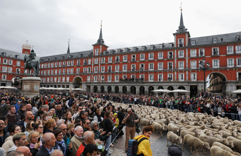 Ισπανία: Στους δρόμους χιλιάδες διαδηλωτές στη Μαδρίτη για την υπεράσπιση του περιφερειακού συστήματος δημόσιας υγείας
