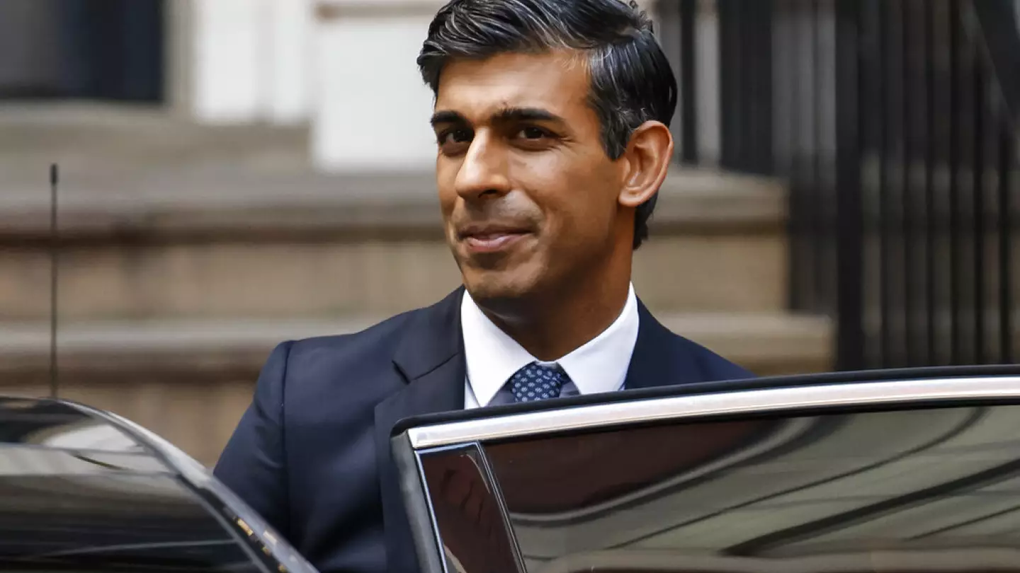 Ρίσι Σούνακ: «Για να αποφευχθεί μια νέα οικονομική κατάρρευση θα πρέπει να αυξηθούν οι φόροι»