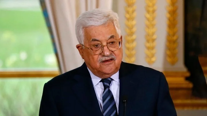 Ο πρόεδρος της Παλαιστινιακής Αρχής δηλώνει αναγκασμένος να «έχει δοσοληψίες» με τον πρωθυπουργό του Ισραήλ