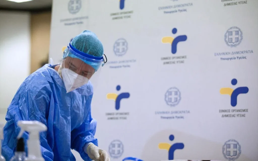 Κορωνοϊός: Στα 55.917 τα κρούσματα – 115 θάνατοι – Στους 81 οι διασωληνωμένοι
