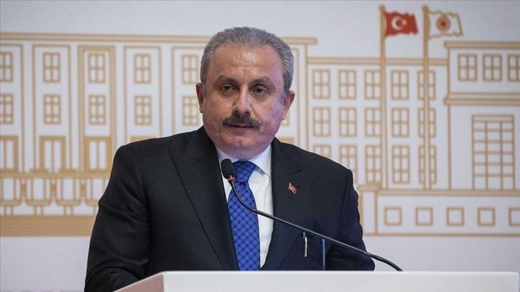 Πρόεδρος της τουρκικής βουλής: «Λύση στην Κύπρο μόνο με δυο κράτη»