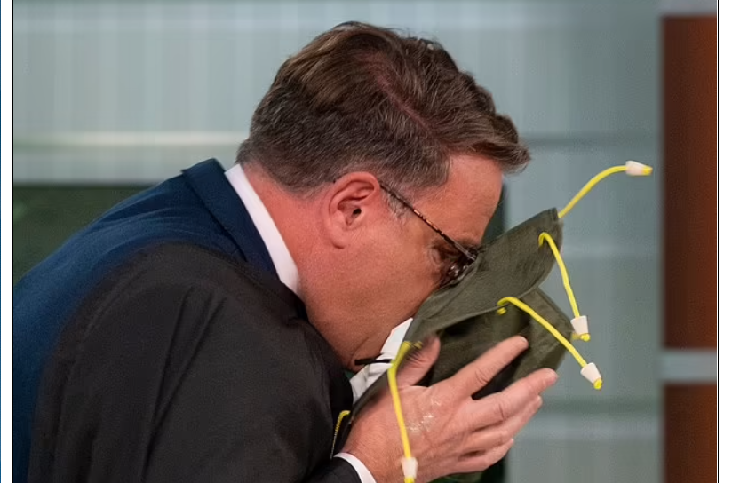 Βρετανία: Παρουσιαστής έκανε εμετό σε τηλεοπτική εκπομπή (βίντεο)