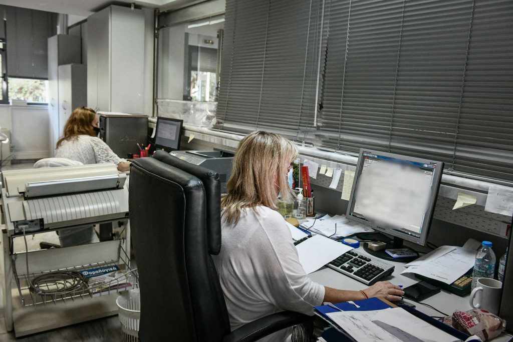 Έρχεται αύξηση των ορίων ηλικίας για το Δημόσιο