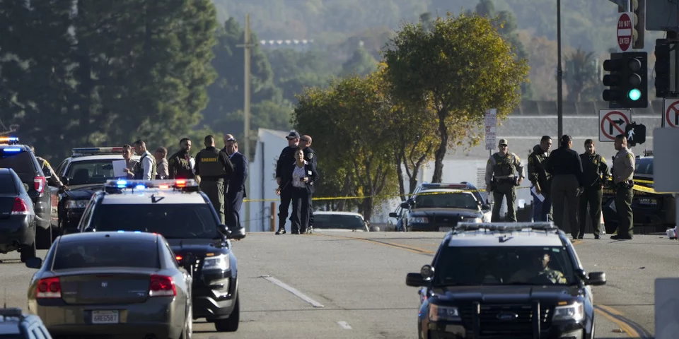Καλιφόρνια: 25 νεοσύλλεκτοι αστυνομικοί τραυματίστηκαν από αυτοκίνητο που τους παρέσυρε