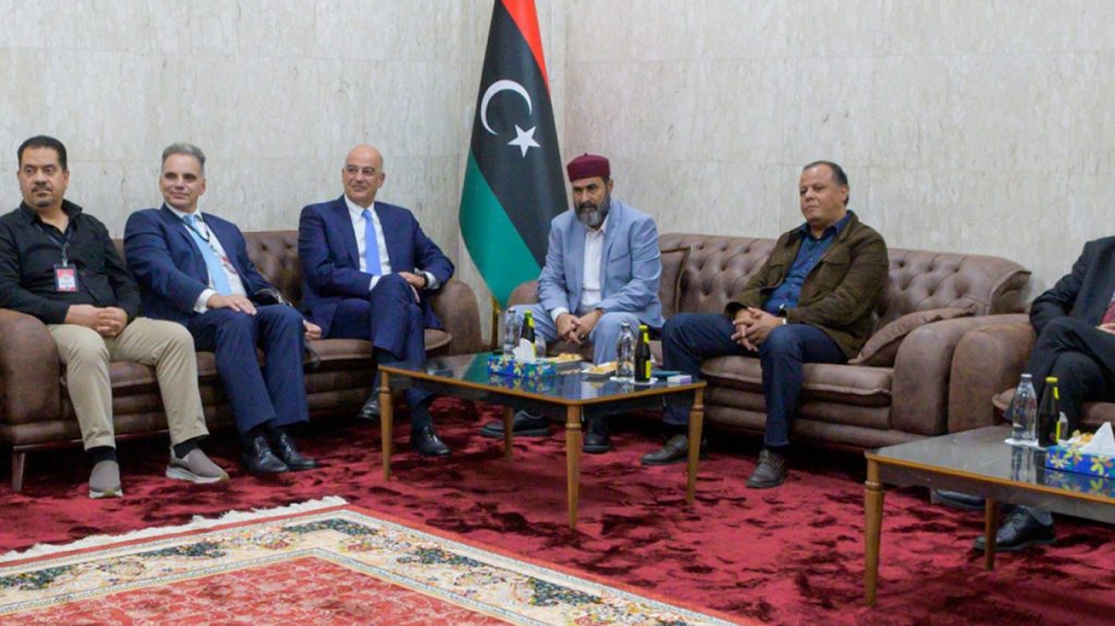 Λιβυκές προκλήσεις: Ανάκληση του Λίβυου αντιπροσώπου στην Αθήνα – «Ο Ν.Δένδιας φταίει»