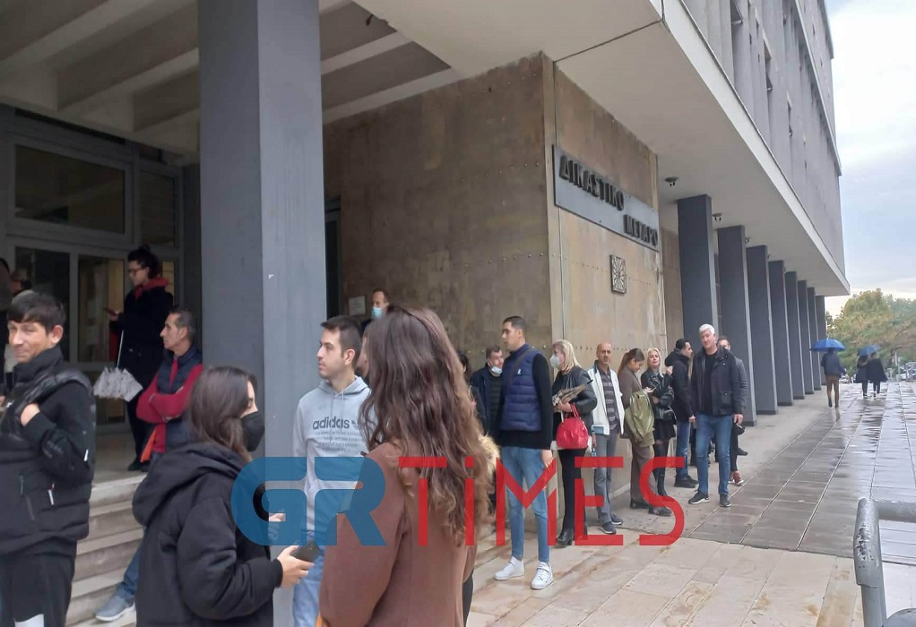 Θεσσαλονίκη: Τηλεφώνημα για βόμβα στα Δικαστήρια – Δόθηκε εντολή για εκκένωση