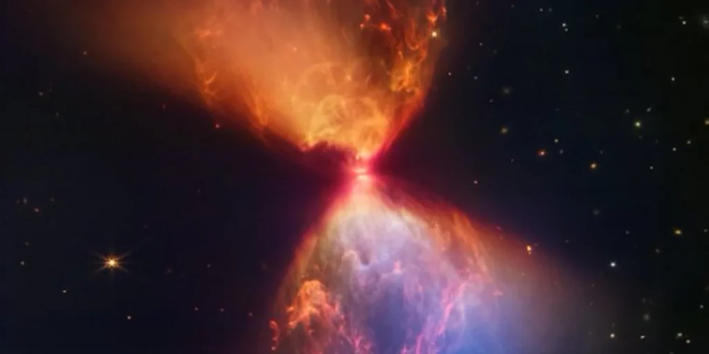 Τηλεσκόπιο James Webb: Απαθανάτισε νέφος σε σχήμα κλεψύδρας κατά τον σχηματισμό ενός νέου άστρου